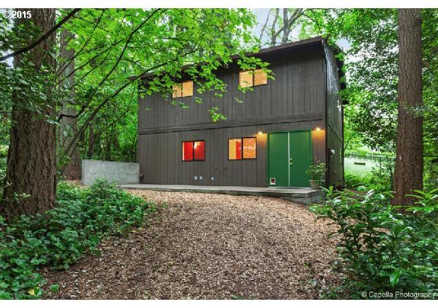 4220 Southwest Freeman Street Portland, OR 97219 - Photo 15 of 16 Gallery Image 15