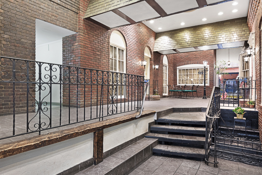 Penny Lane 215 E 24th St, Manhattan, NY 10010 - Photo 2 of 19