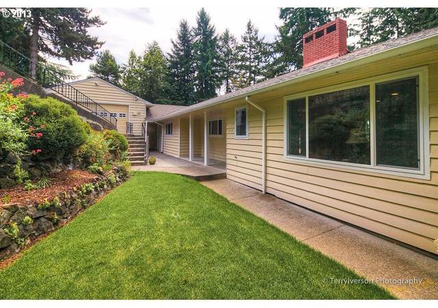 4933 Southwest 18th Place Portland, OR 97239 - Photo 1 of 16