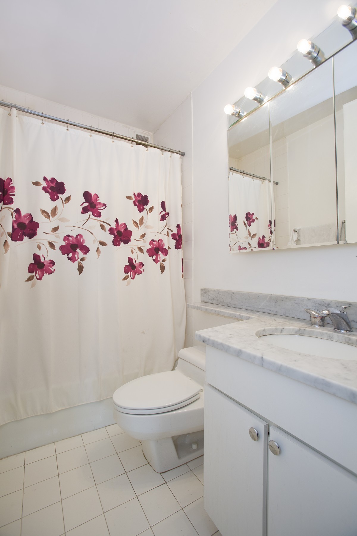 393 West 49th Street, Unit 5K Manhattan, NY 10019 - Photo 2 of 7