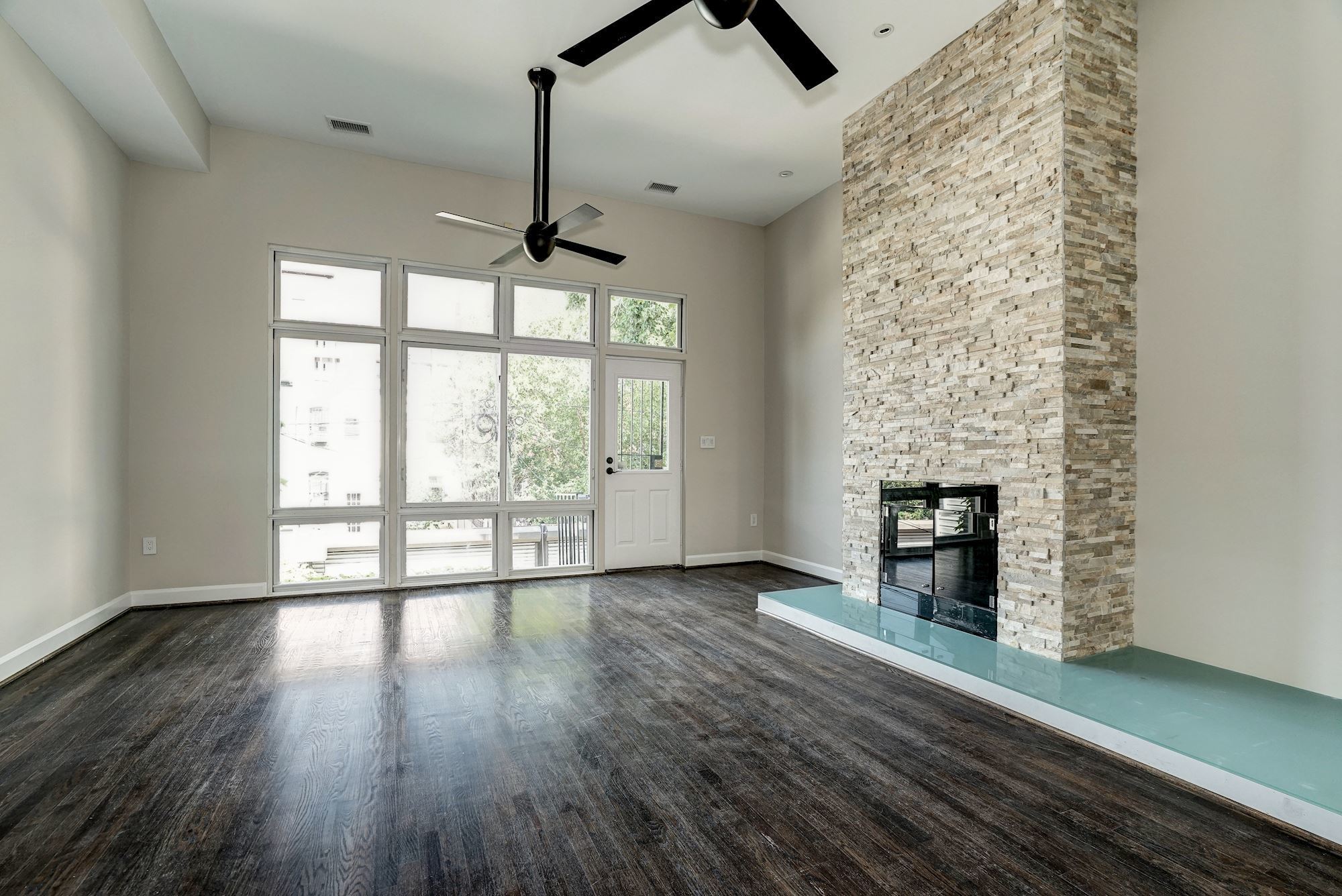 1309 T Street Northwest, Unit 2 Washington, DC 20009 - Photo 3 of 30