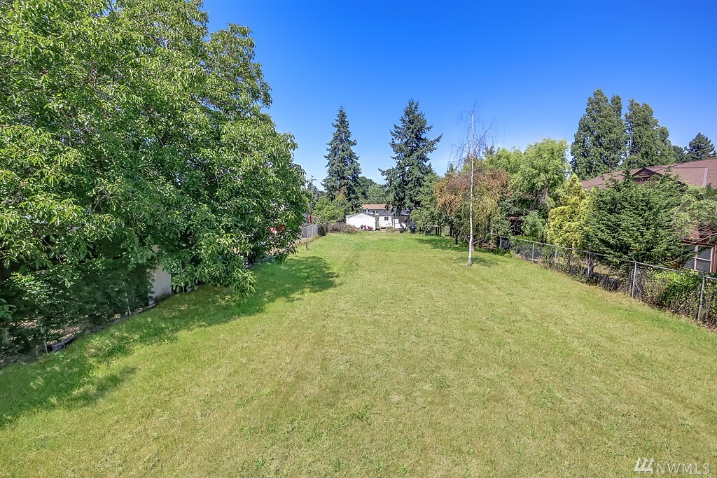 1719 Southwest 112th Street Burien, WA 98146 - Photo 4 of 17