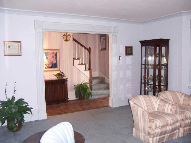 4220 Burgundy Road Memphis, TN 38111 - Photo 2 of 10 Gallery Image 2