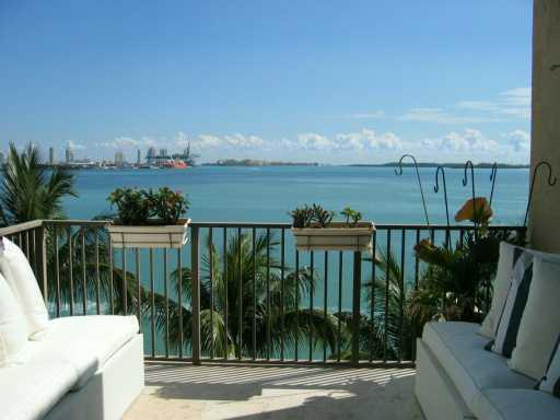 540 Brickell Key Drive, Unit 528 Miami, FL 33131 - Photo 4 of 8