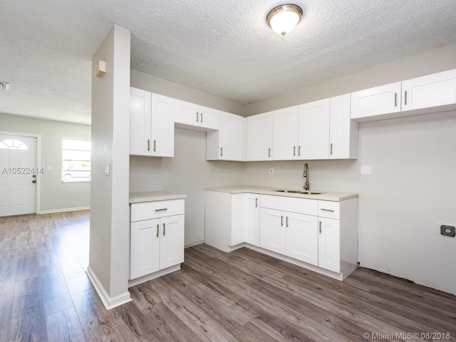14605 Southwest 288th Street Homestead, FL 33033 - Photo 12 of 37