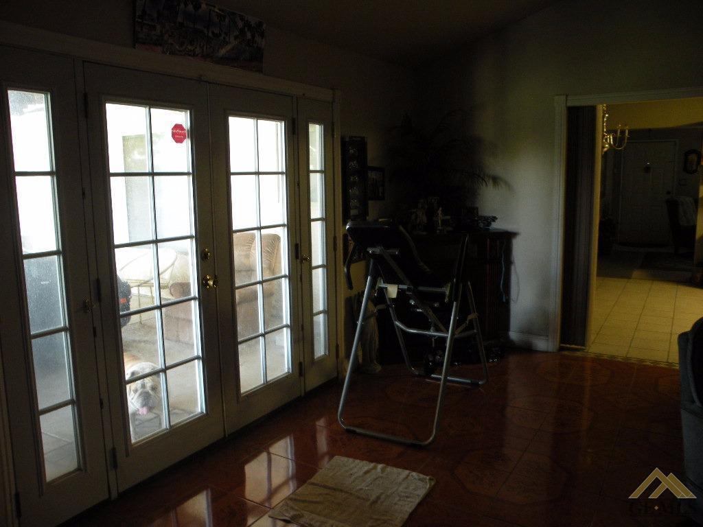 6820 Wilson Road Bakersfield, CA 93309 - Photo 9 of 13