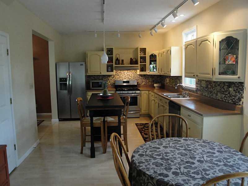 2015 Ewings Mill Road Coraopolis, PA 15108 - Photo 11 of 23 Gallery Image 11