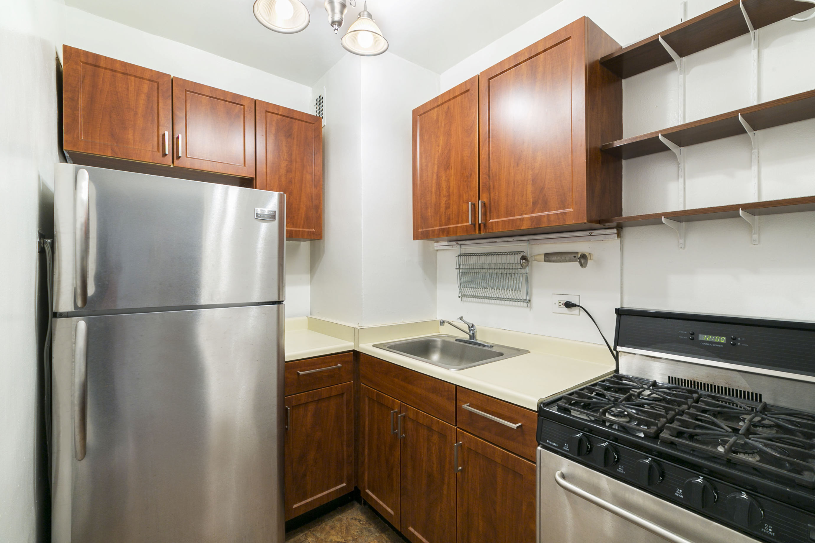 100 West 12th Street, Unit 4H Manhattan, NY 10011 - Photo 4 of 7