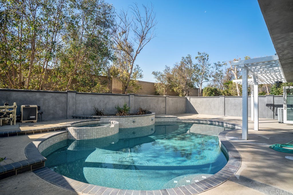 13516 Darvalle Street Cerritos, CA 90703 - Photo 61 of 75