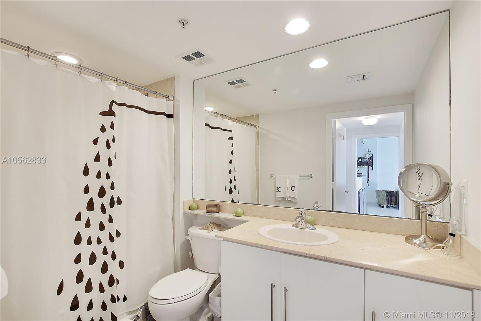 335 South Biscayne Boulevard, Unit 3103 Miami, FL 33131 - Photo 7 of 21