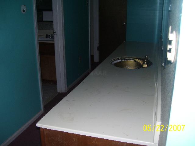 5232 Chatfield Drive, Unit 5232 Memphis, TN 38116 - Photo 6 of 9 Masterbath