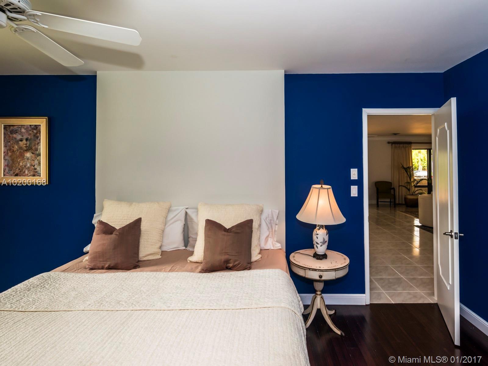 4240 Northeast 22nd Avenue Lighthouse Point, FL 33064 - Photo 20 of 35