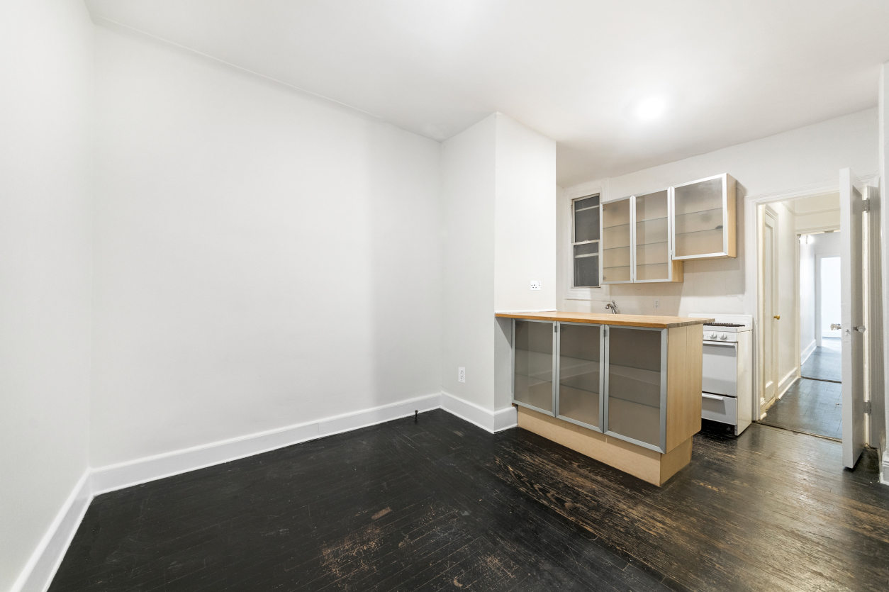 1605 York Avenue, Unit 4A Manhattan, NY 10028 - Photo 2 of 8
