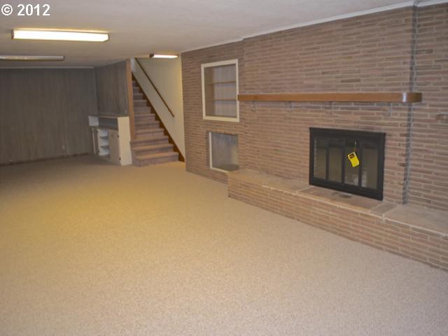 9816 Southwest Arborcrest Way Portland, OR 97225 - Photo 14 of 16 Gallery Image 14