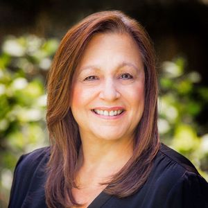 Michele Friedman, Agent in  - Compass
