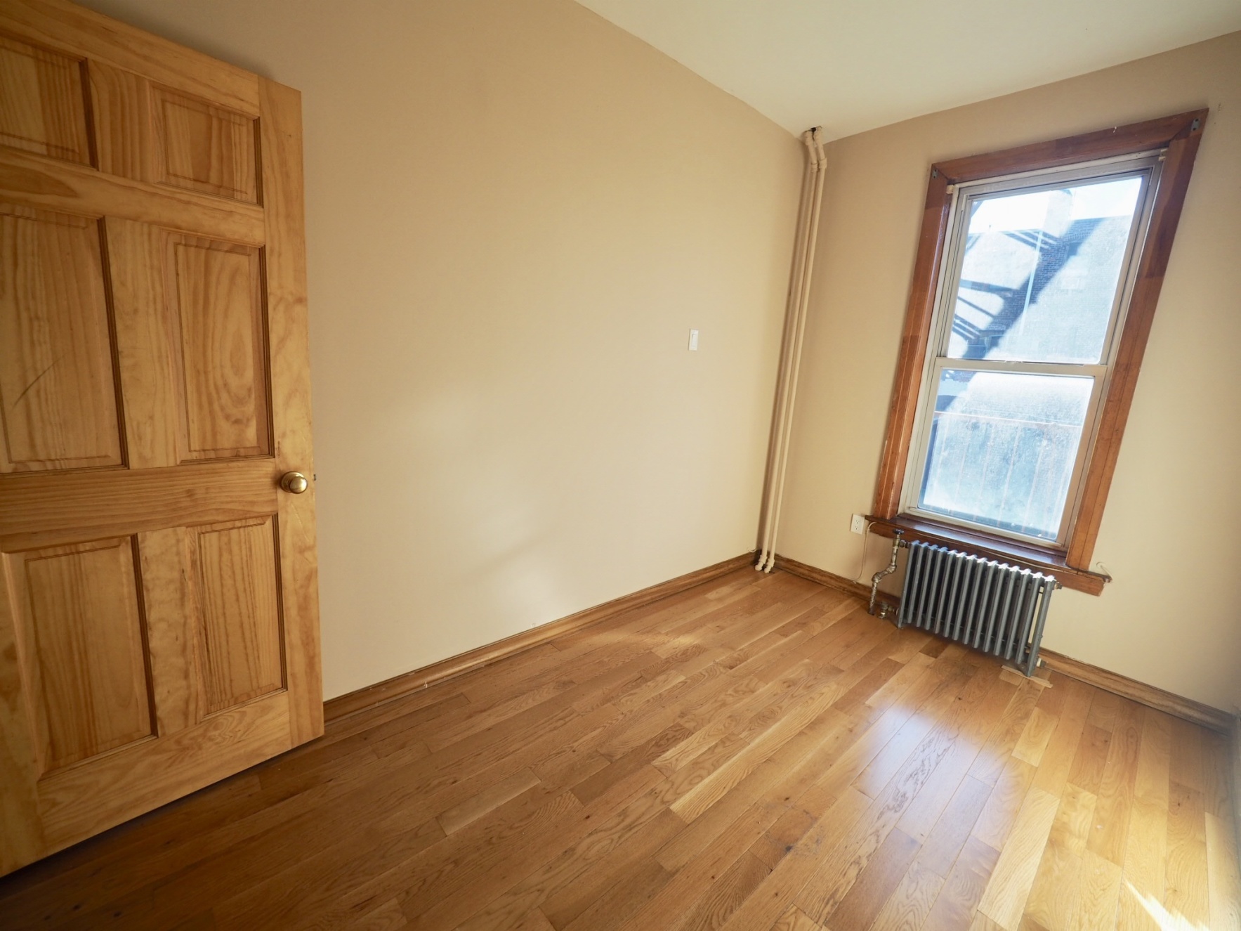 31-18 41st Street, Unit 2R Queens, NY 11103 - Photo 10 of 11