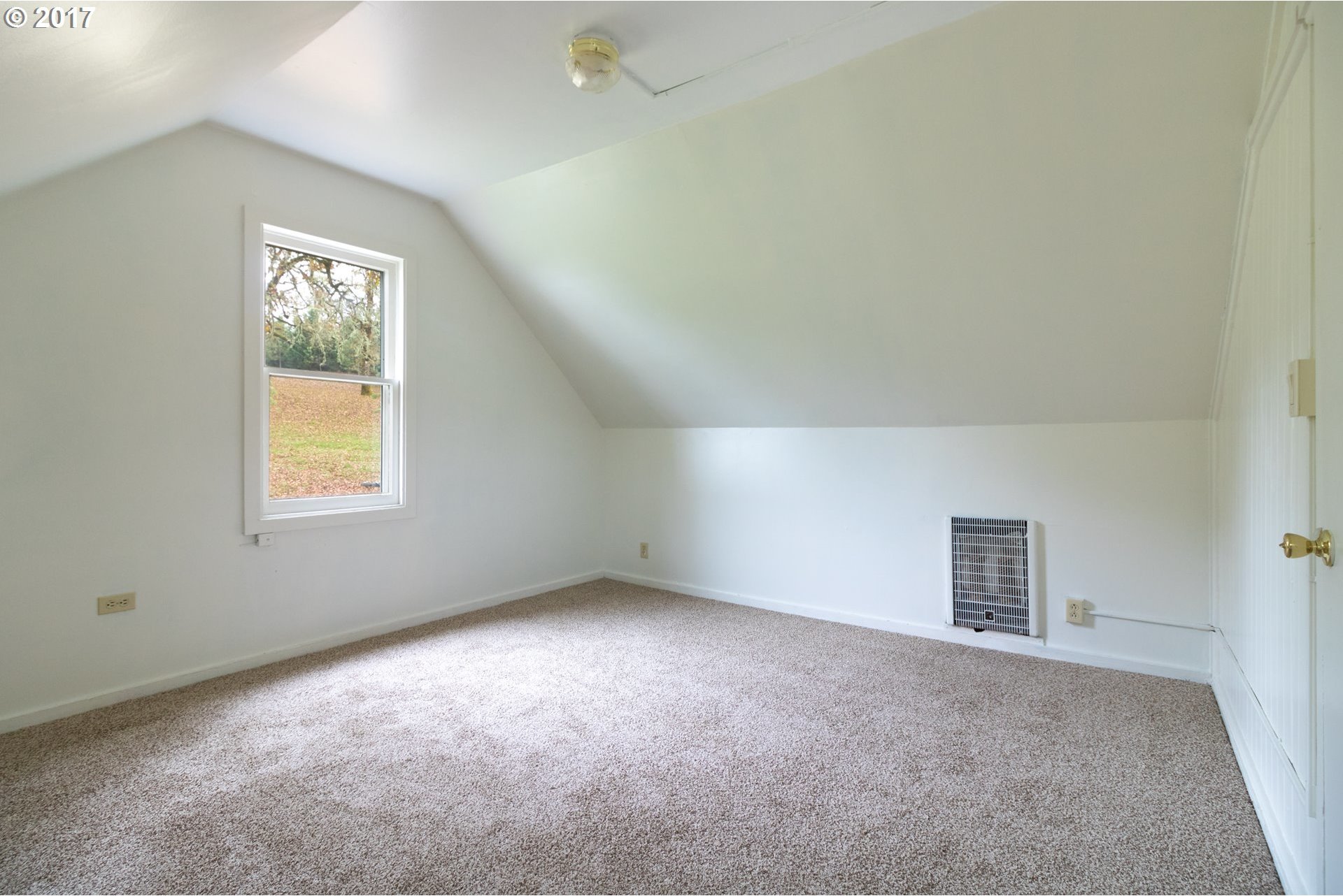 1780 Cleveland Hill Road Roseburg, OR 97471 - Photo 20 of 32 Gallery Image 20