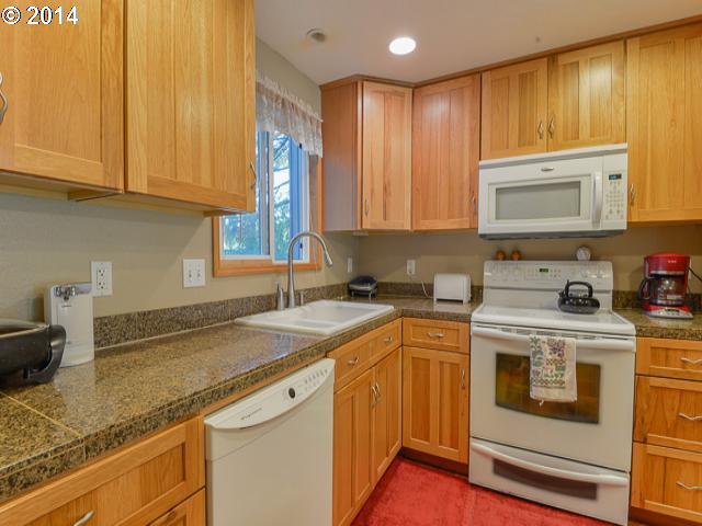 4117 Northeast 8th Street Gresham, OR 97030 - Photo 6 of 13