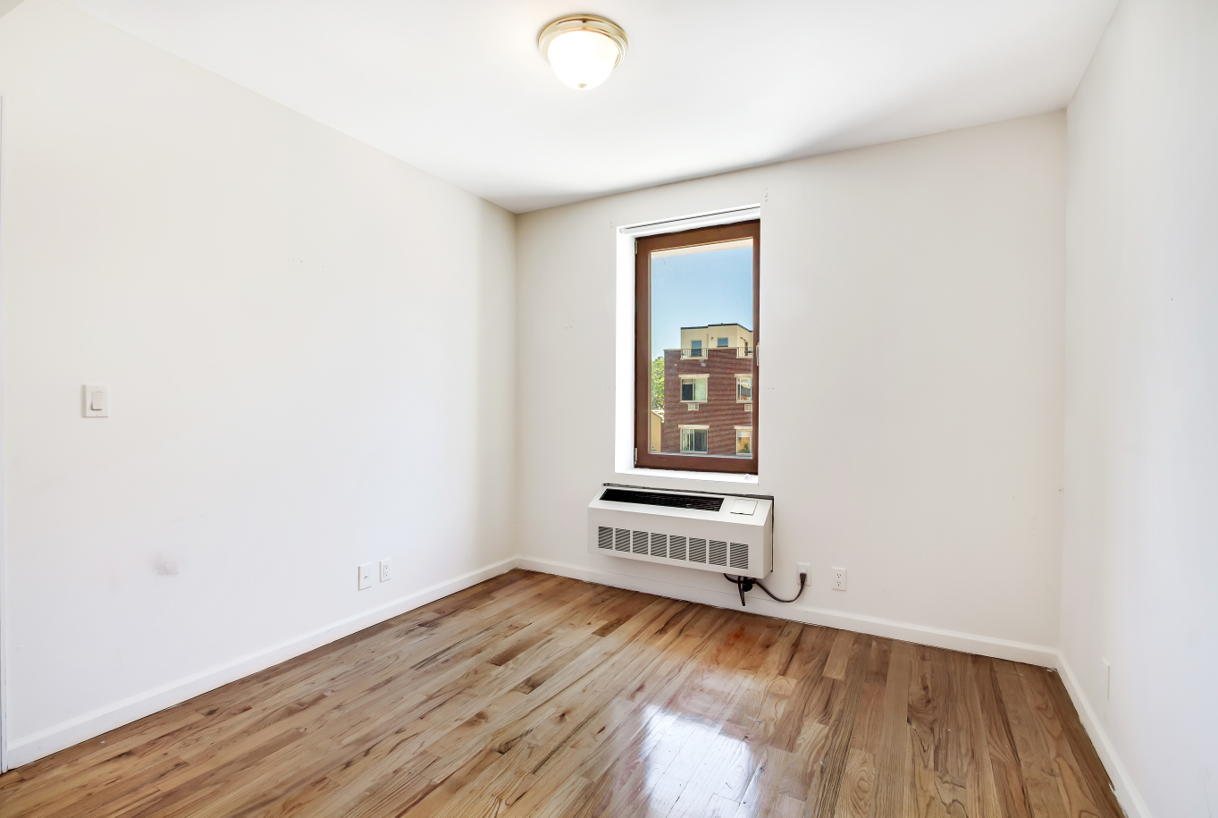 65 Maspeth Avenue, Unit 4C Brooklyn, NY 11211 - Photo 3 of 5