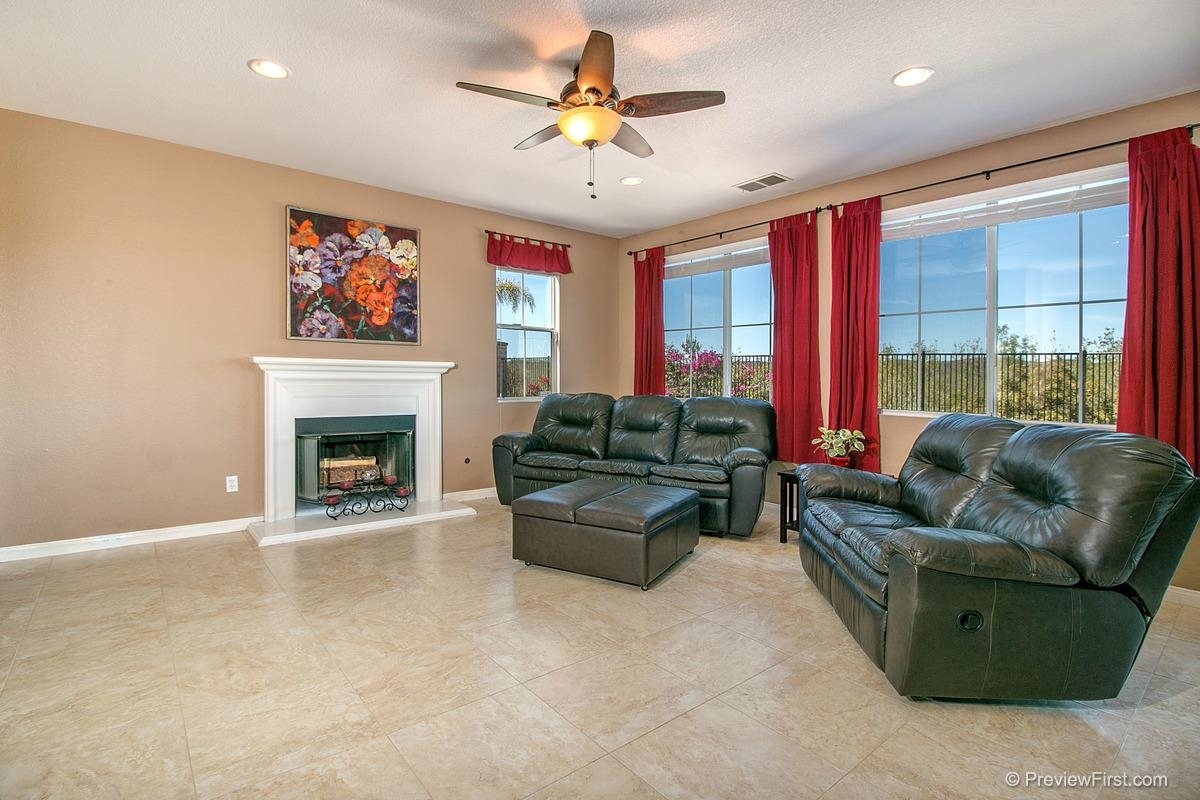 1131 Greenway Road Oceanside, CA 92057 - Photo 9 of 25 Gallery Image 9