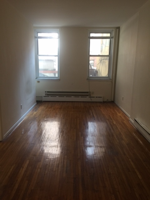 242 West 56th Street, Unit 3B Manhattan, NY 10019 - Photo 3 of 5