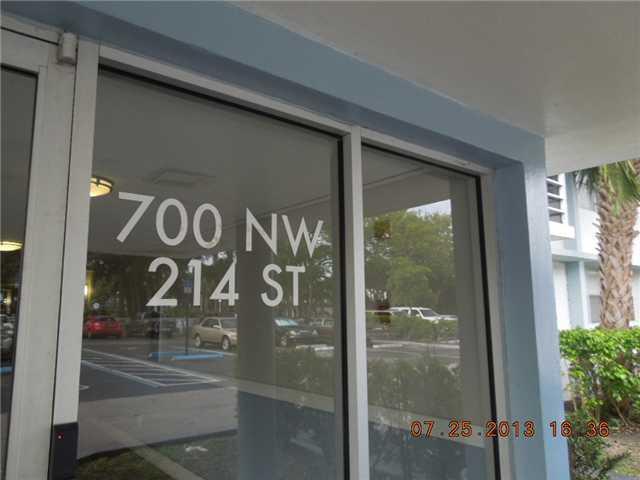 700 Northwest 214th Street, Unit 101 Miami, FL 33169 - Photo 4 of 12