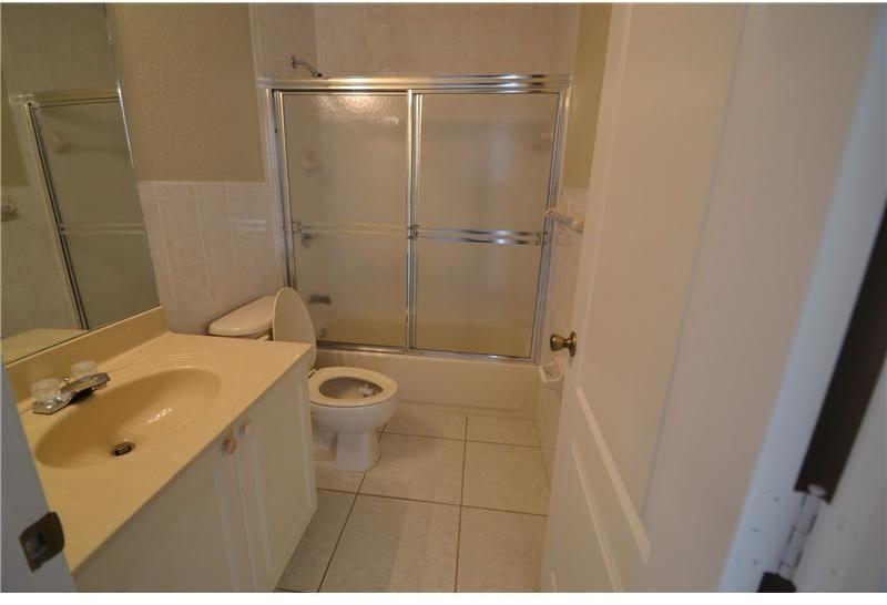 14948 Southwest 60th Street Miami, FL 33193 - Photo 8 of 11