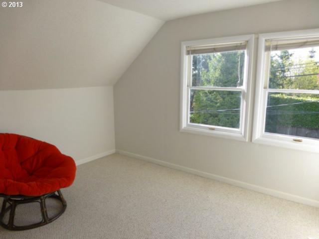 5150 Southwest Scholls Ferry Road Portland, OR 97225 - Photo 10 of 15