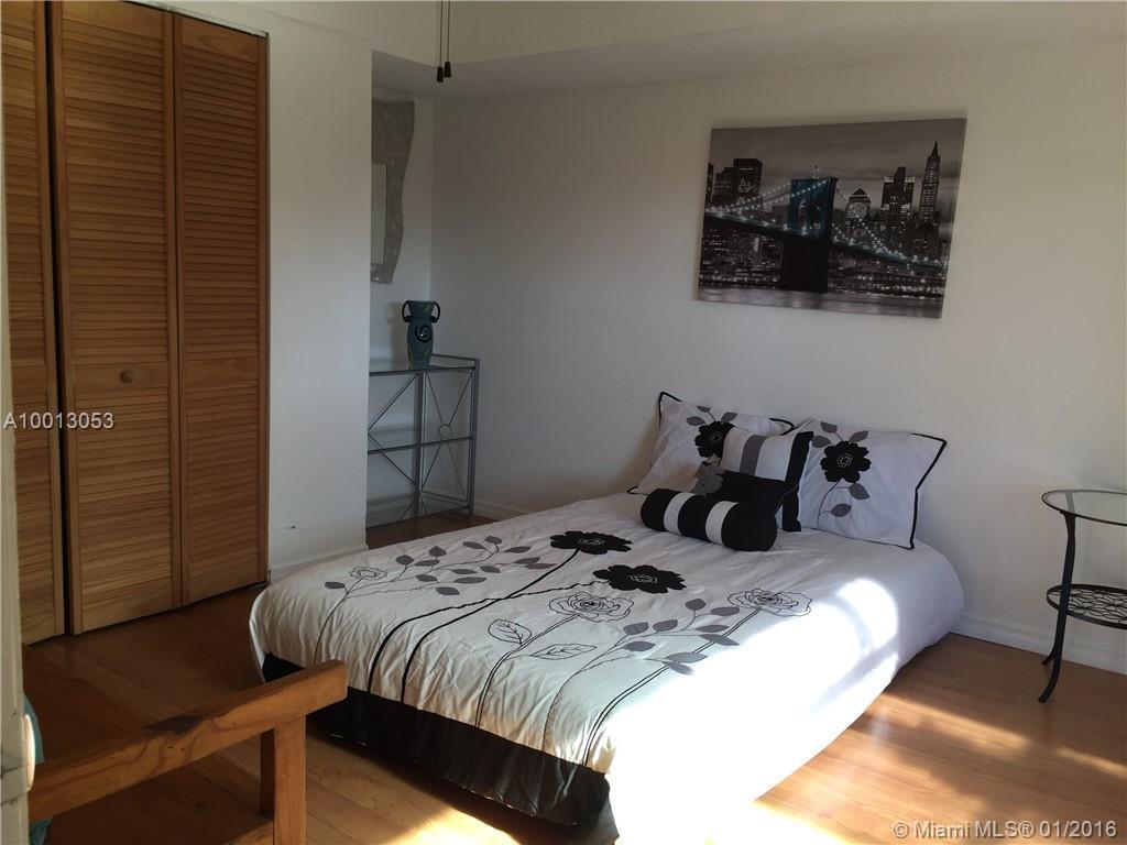 8155 Boca Rio Drive, Unit 8155 Boca Raton, FL 33433 - Photo 8 of 20