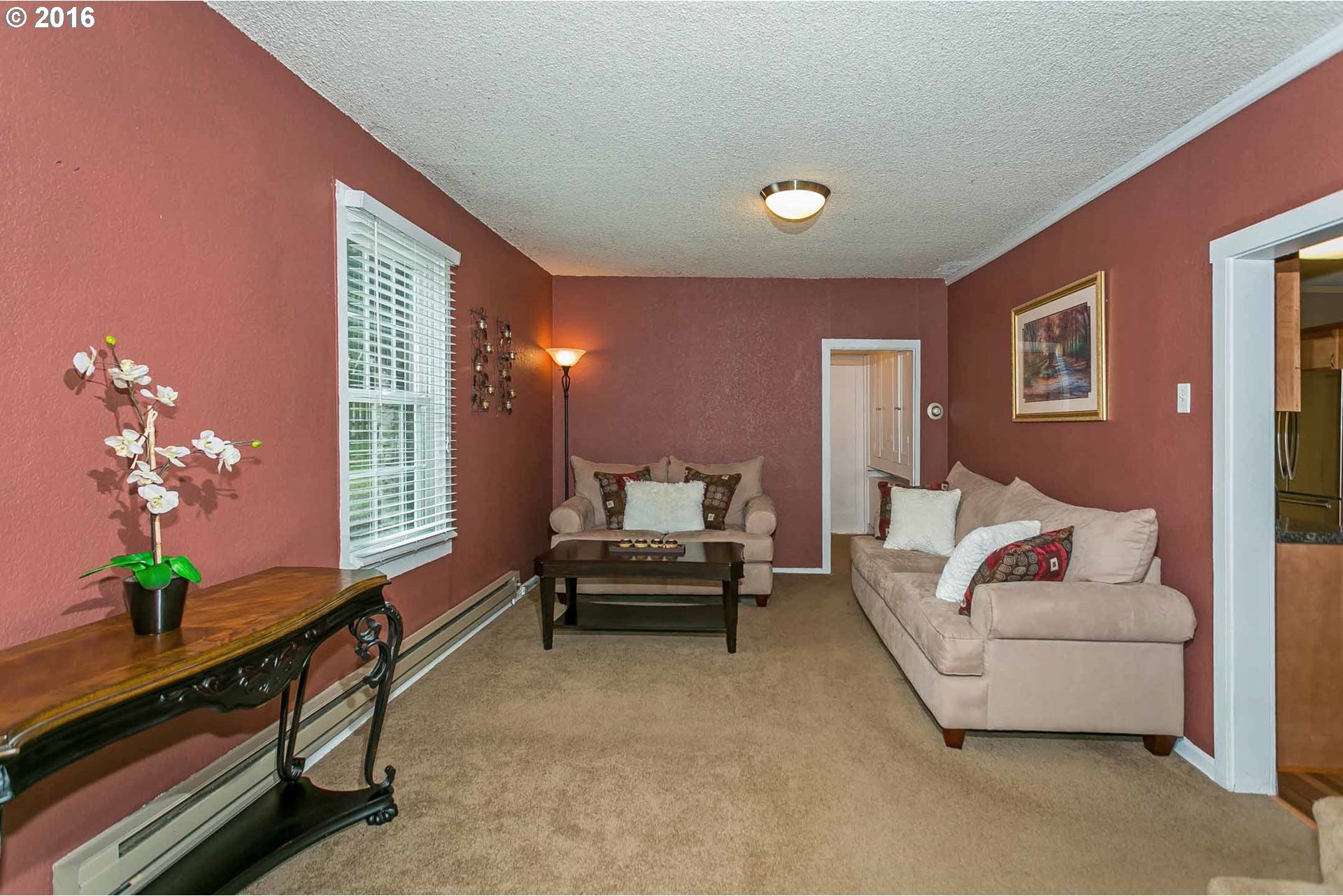 634 Southwest Alice Street Portland, OR 97219 - Photo 5 of 27 Gallery Image 5