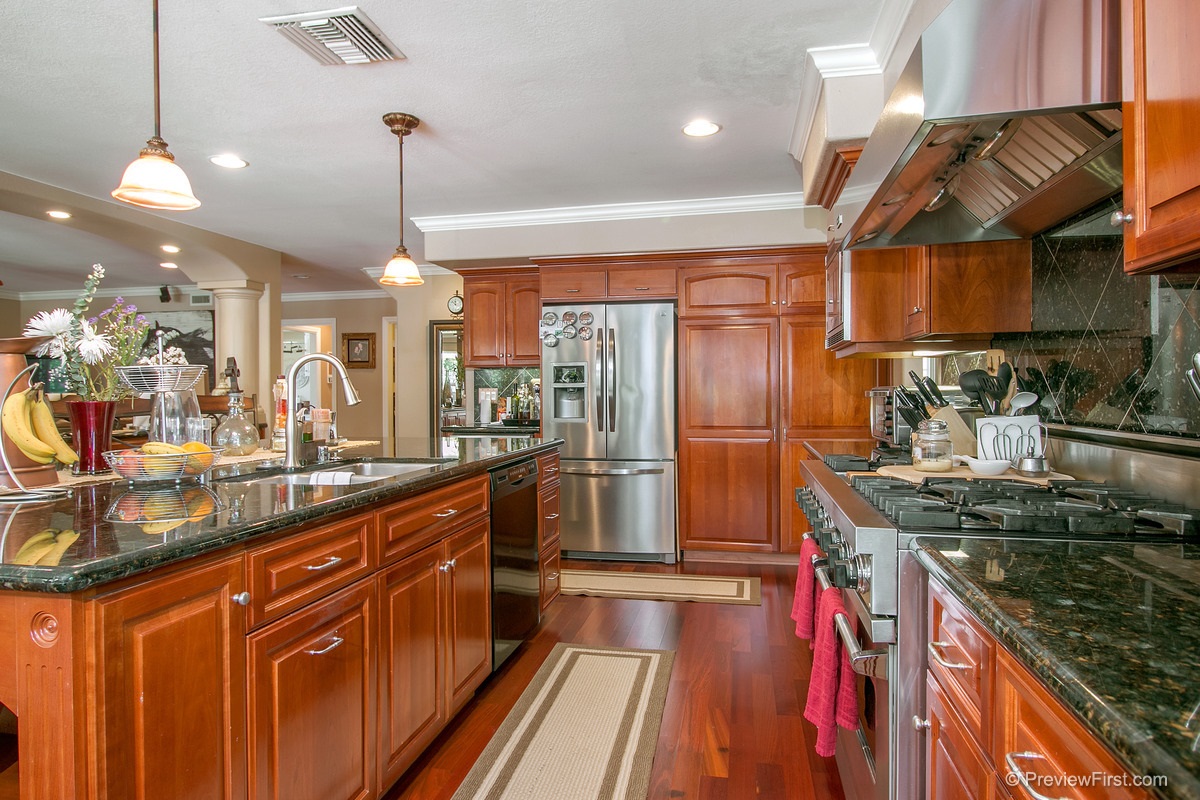 13951 Poway Valley Road Poway, CA 92064 - Photo 12 of 25 Gallery Image 12