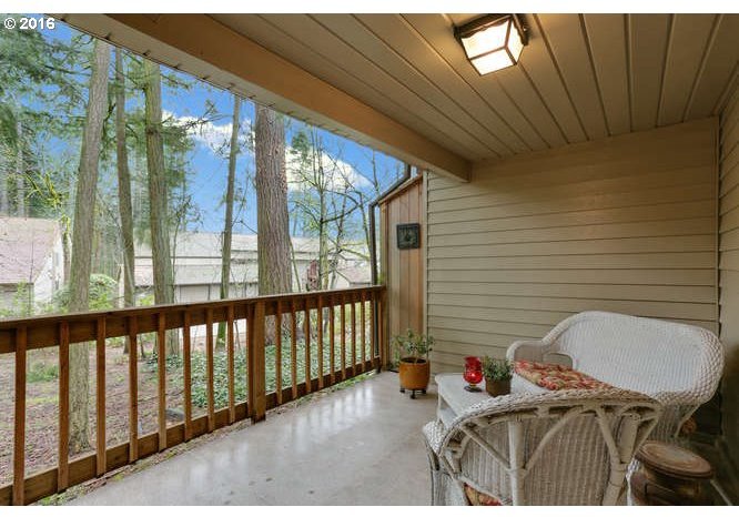 14828 Southwest 109th Avenue Tigard, OR 97224 - Photo 12 of 31