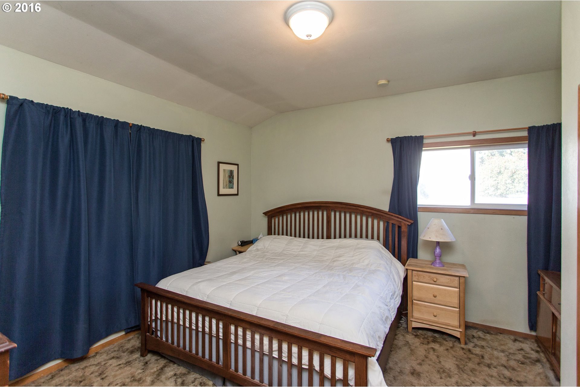 1321 Tucker Road Hood River, OR 97031 - Photo 11 of 32