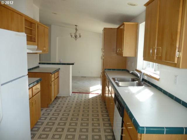 3219 Columbia Heights Road Longview, WA 98632 - Photo 14 of 16 Gallery Image 14
