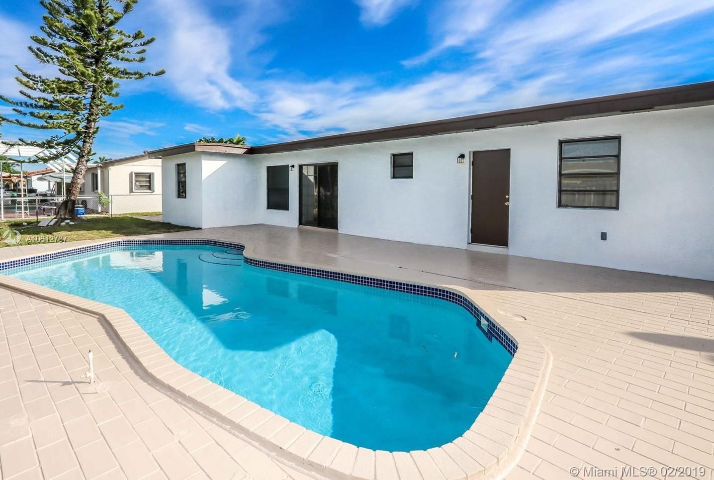 4634 Southwest 127th Place Miami, FL 33175 - Photo 3 of 23