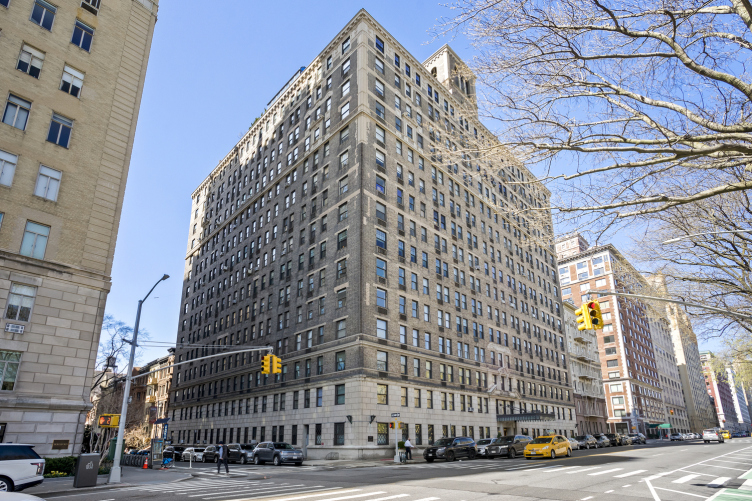 The Alden 225 Central Park West, Manhattan, NY 10024 - Photo 7 of 19