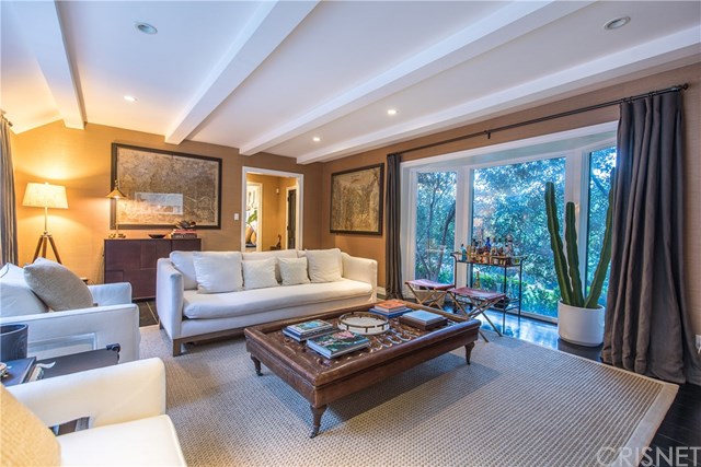 8809 Evanview Drive Los Angeles, CA 90069 - Photo 10 of 46