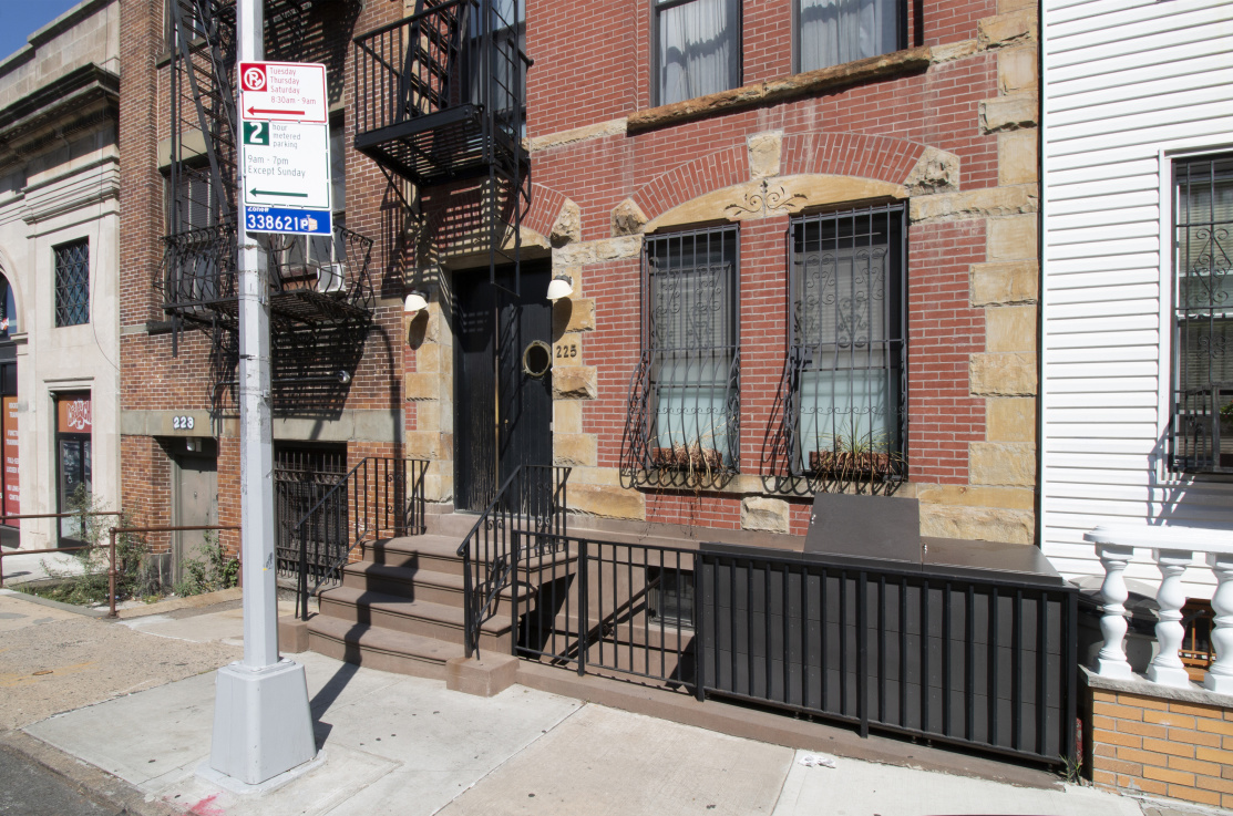 225 15th St, Brooklyn, NY 11215 - Photo 2 of 2