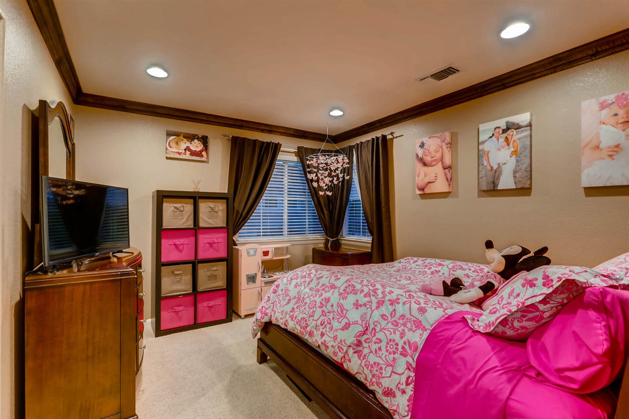 5025 Ashberry Road Carlsbad, CA 92008 - Photo 16 of 25 Gallery Image 16