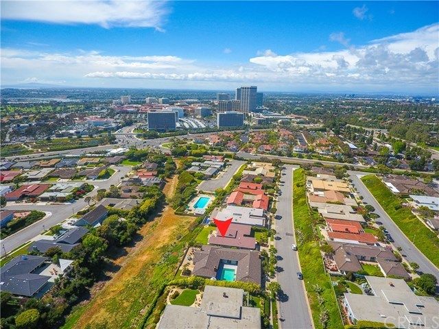 $2,700,000 | 2707 Blue Water Drive, Corona del Mar, CA 92625