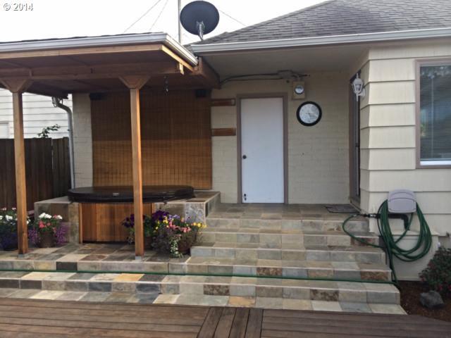2661 Bowman Road Reedsport, OR 97467 - Photo 3 of 15 Gallery Image 3