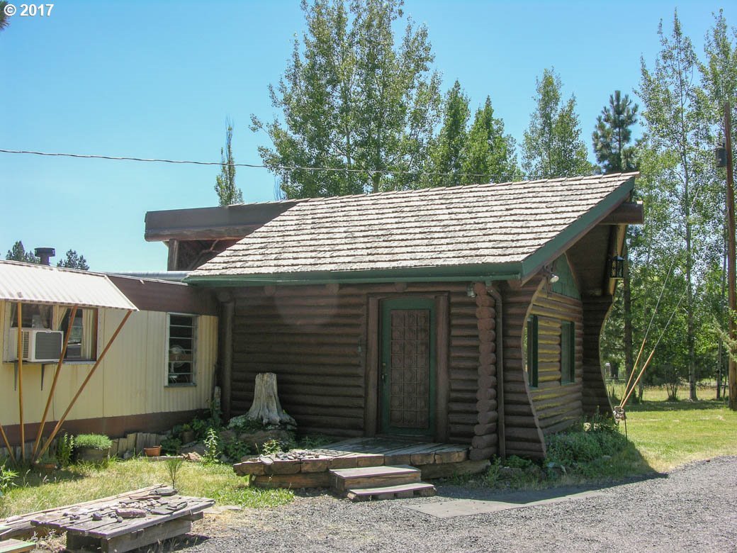 19208 Shoshone Road Bend, OR 97702 - Photo 13 of 29