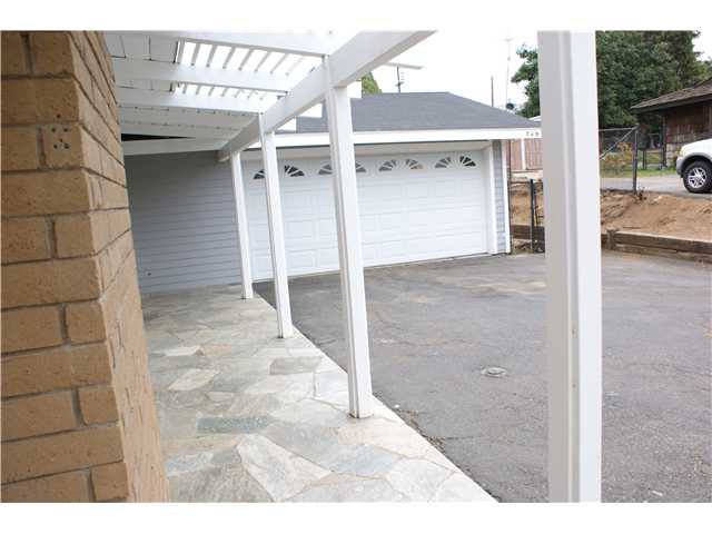 749 De Luz Road Fallbrook, CA 92028 - Photo 3 of 16 Gallery Image 3