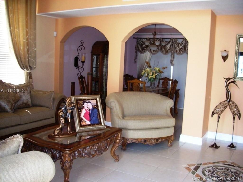 15282 Southwest 35th Terrace Miami, FL 33185 - Photo 3 of 18