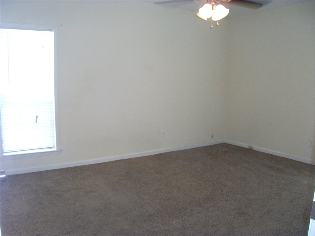 7422 Barnstable Road Memphis, TN 38125 - Photo 7 of 18 Gallery Image 7