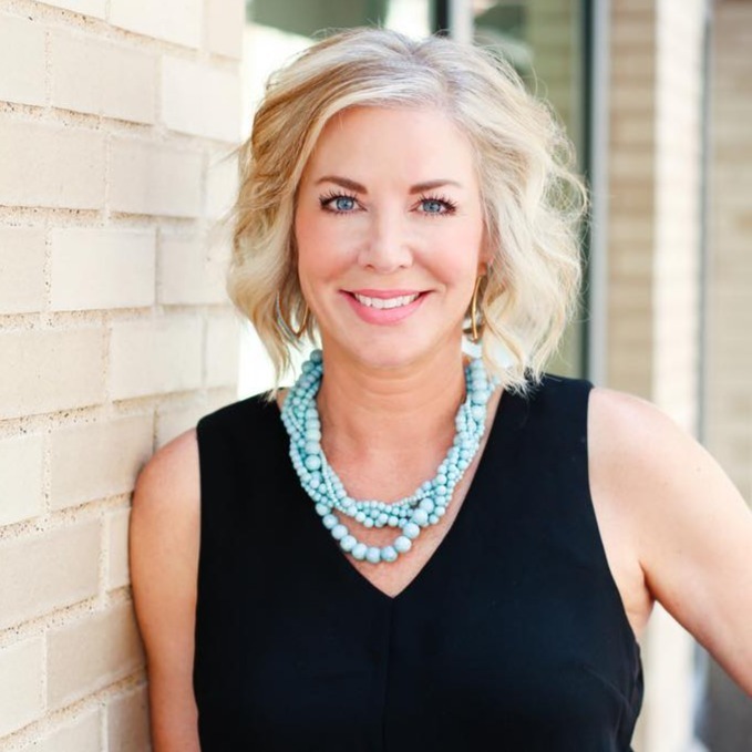 Shauna Robinson, Agent in  - Compass