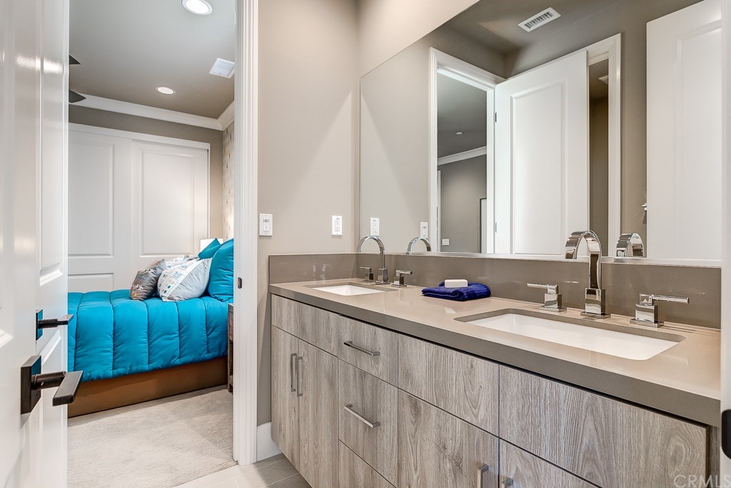 103 Indian Summer Irvine, CA 92602 - Photo 37 of 64