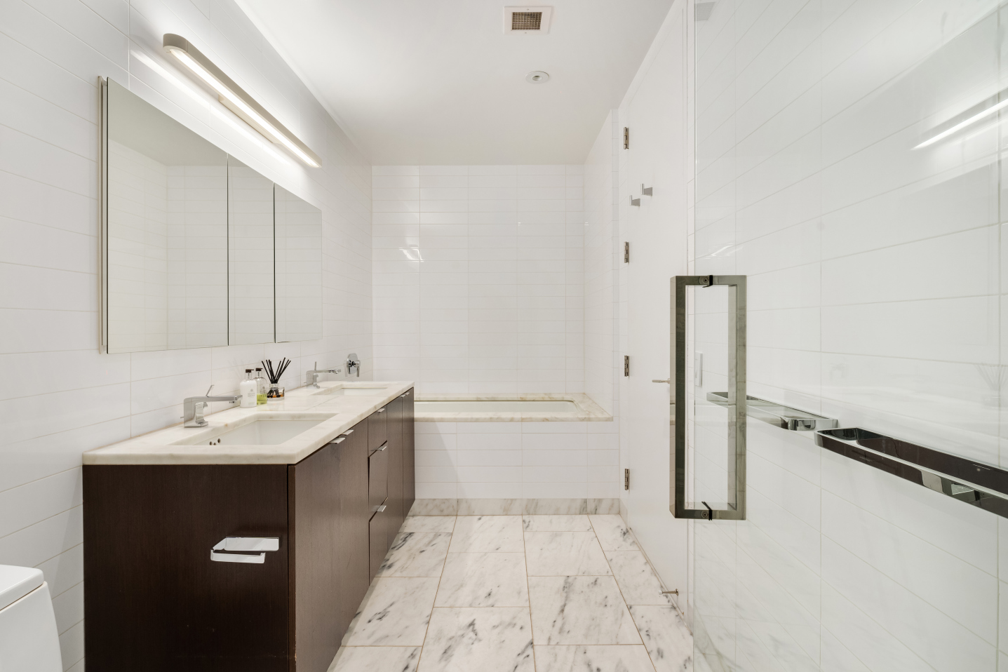 101 Warren Street, Unit 11D Manhattan, NY 10007 - Photo 7 of 16