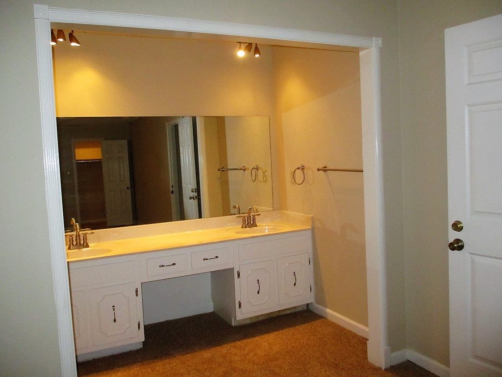 7134 Crestridge Road Memphis, TN 38119 - Photo 17 of 21 Gallery Image 17