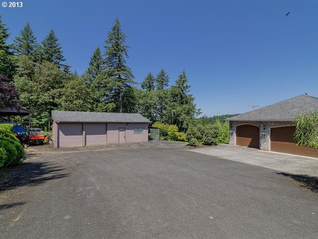 4055 Southeast Regner Road Gresham, OR 97080 - Photo 2 of 16